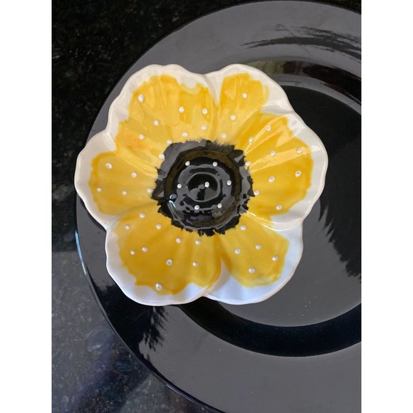 Dip and Chip Floral Plate - Picture 4 of 6